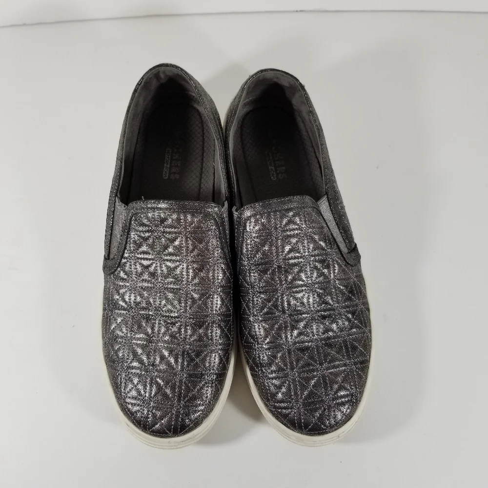 Skechers Goldie Metallic Shoes Women's 10 Slip On Memory Foam Silver Quilted